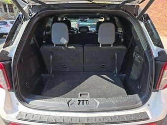 2022 Ford Explorer ST-Line - miniatura 15