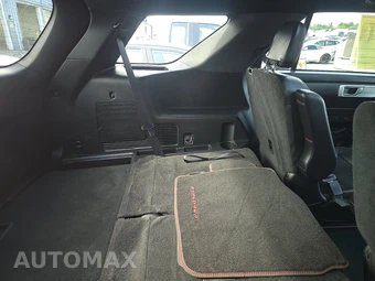 2022 Ford Explorer ST-Line – miniatura 14