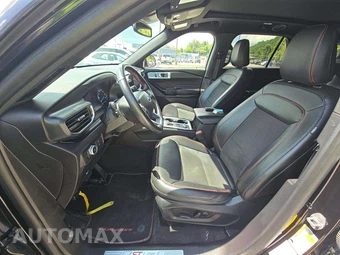 2022 Ford Explorer ST-Line - miniatura 3