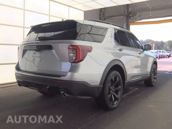 2022 Ford Explorer ST-Line - miniatura 4