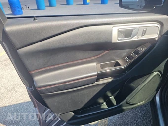 2022 Ford Explorer ST-Line - miniatura 9