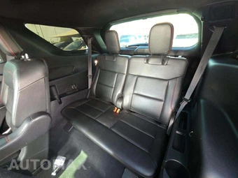 2022 Ford Explorer ST-Line - miniatura 14