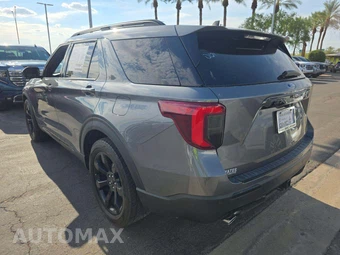 2022 Ford Explorer ST-Line - miniatura 2
