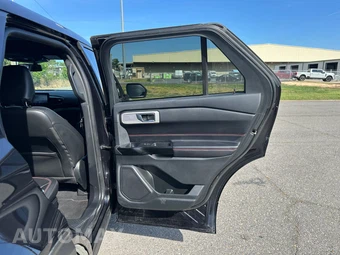 2022 Ford Explorer ST-Line - miniatura 19