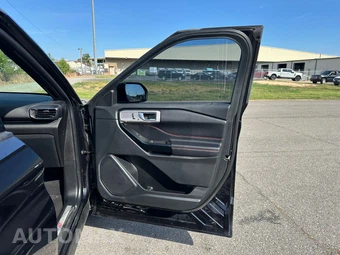 2022 Ford Explorer ST-Line - miniatura 23