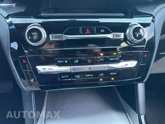 2022 Ford Explorer ST-Line - miniatura 26