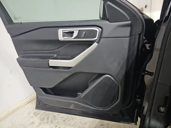 2022 Ford Explorer XLT - miniatura 9