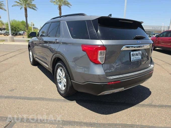 2022 Ford Explorer XLT - miniatura 2