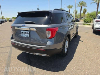2022 Ford Explorer XLT - miniatura 3