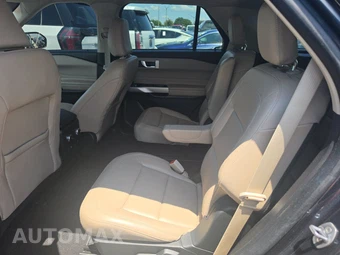 2022 Ford Explorer XLT - miniatura 13