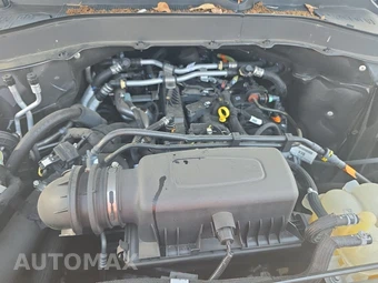 2022 Ford Explorer XLT - miniatura 16