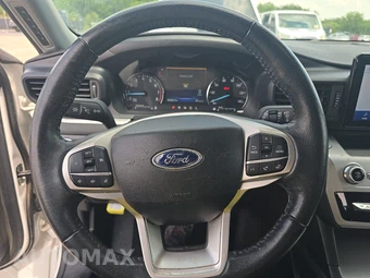 2022 Ford Explorer XLT - miniatura 10