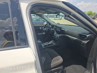 2022 Ford Explorer XLT - miniatura 8