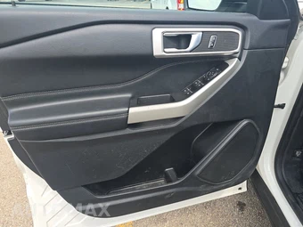 2022 Ford Explorer XLT - miniatura 9