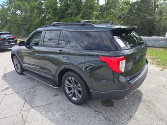 2022 Ford Explorer XLT - miniatura 6