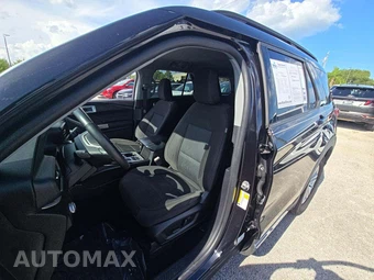 2022 Ford Explorer XLT - miniatura 3