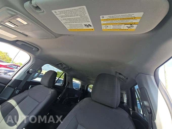 2022 Ford Explorer XLT - miniatura 8