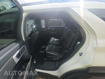 2022 Ford Explorer XLT - miniatura 10