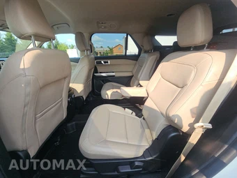 2022 Ford Explorer XLT - miniatura 13