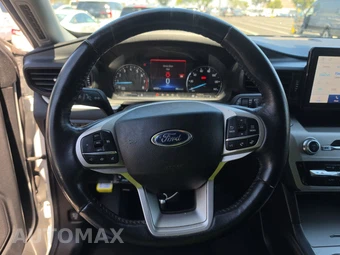 2022 Ford Explorer XLT – miniatura 10