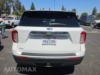 2022 Ford Explorer XLT – miniatura 5
