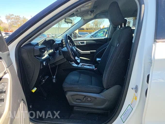 2022 Ford Explorer XLT – miniatura 7