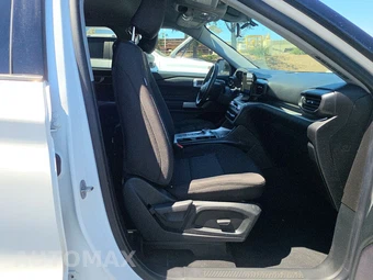 2022 Ford Explorer XLT – miniatura 8