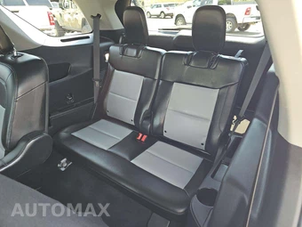 2022 Ford Explorer XLT - miniatura 11