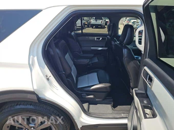 2022 Ford Explorer XLT - miniatura 14