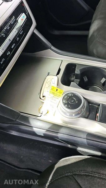 2022 Ford Explorer XLT - miniatura 21
