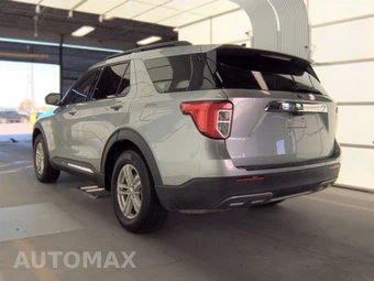 2022 Ford Explorer XLT - miniatura 2
