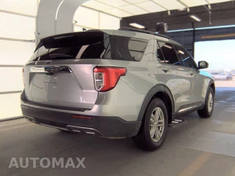 2022 Ford Explorer XLT - miniatura 4
