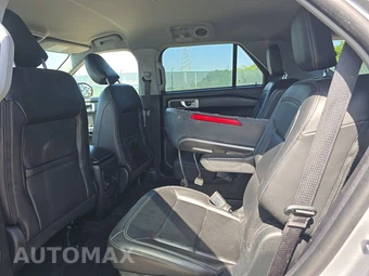 2022 Ford Explorer XLT - miniatura 9