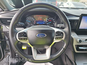2022 Ford Explorer XLT - miniatura 10