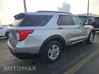 2022 Ford Explorer XLT - miniatura 4