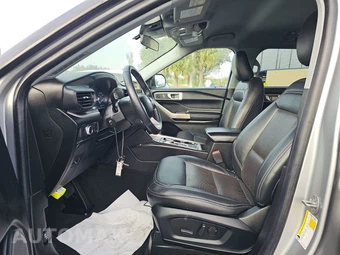 2022 Ford Explorer XLT - miniatura 7