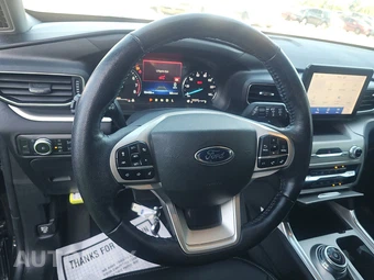 2022 Ford Explorer XLT - miniatura 10