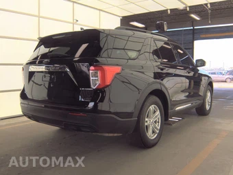 2022 Ford Explorer XLT – miniatura 4