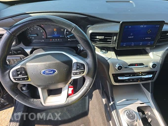 2022 Ford Explorer XLT – miniatura 6
