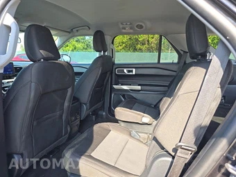 2022 Ford Explorer XLT – miniatura 9