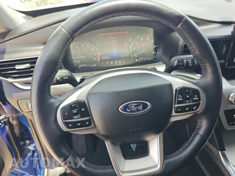 2022 Ford Explorer XLT – miniatura 10