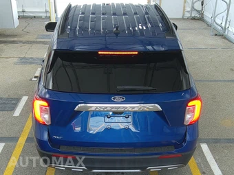 2022 Ford Explorer XLT – miniatura 5