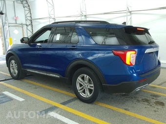 2022 Ford Explorer XLT – miniatura 6