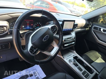 2022 Ford Explorer XLT - miniatura 11