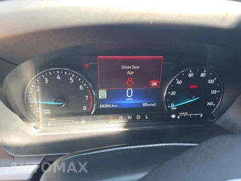 2022 Ford Explorer XLT - miniatura 12
