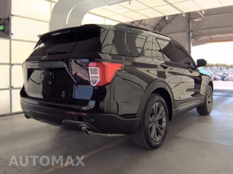 2022 Ford Explorer XLT - miniatura 4