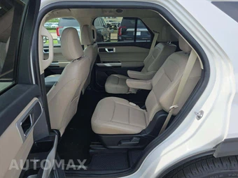 2022 Ford Explorer XLT - miniatura 10