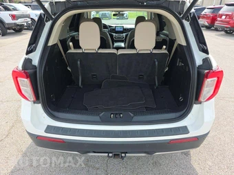 2022 Ford Explorer XLT - miniatura 12
