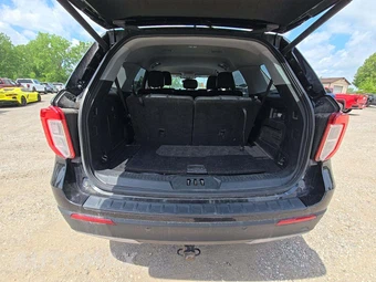 2022 Ford Explorer XLT – miniatura 11