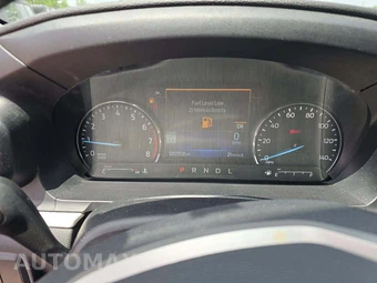 2022 Ford Explorer XLT – miniatura 6